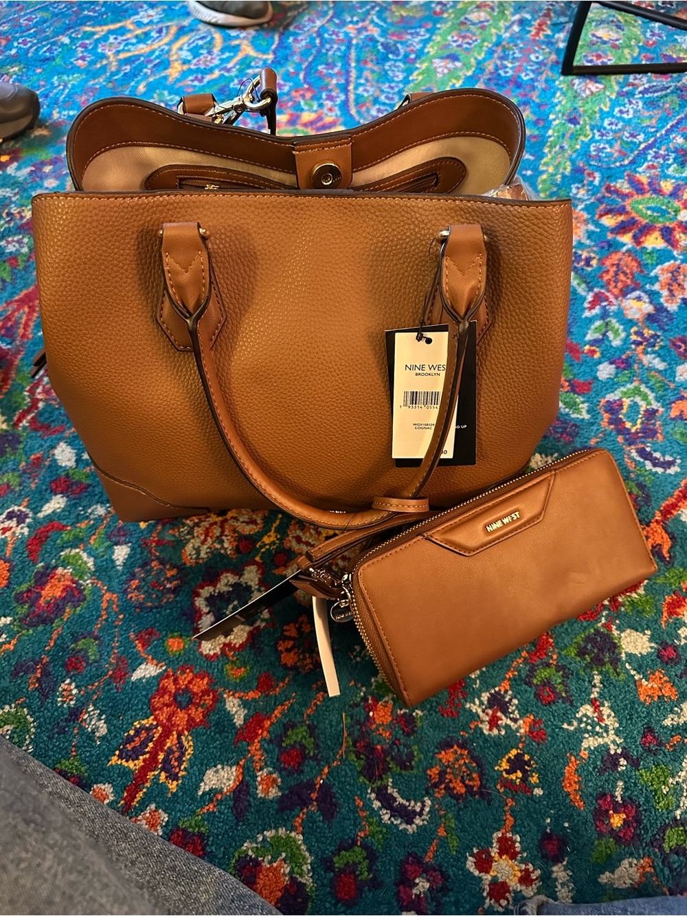 2 IN 1!!! Nine West Brown Pebbled Leather Satchel